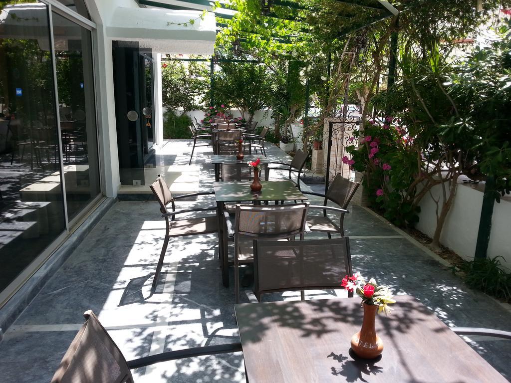 Karis Hotel Kos-Stadt Exterior foto