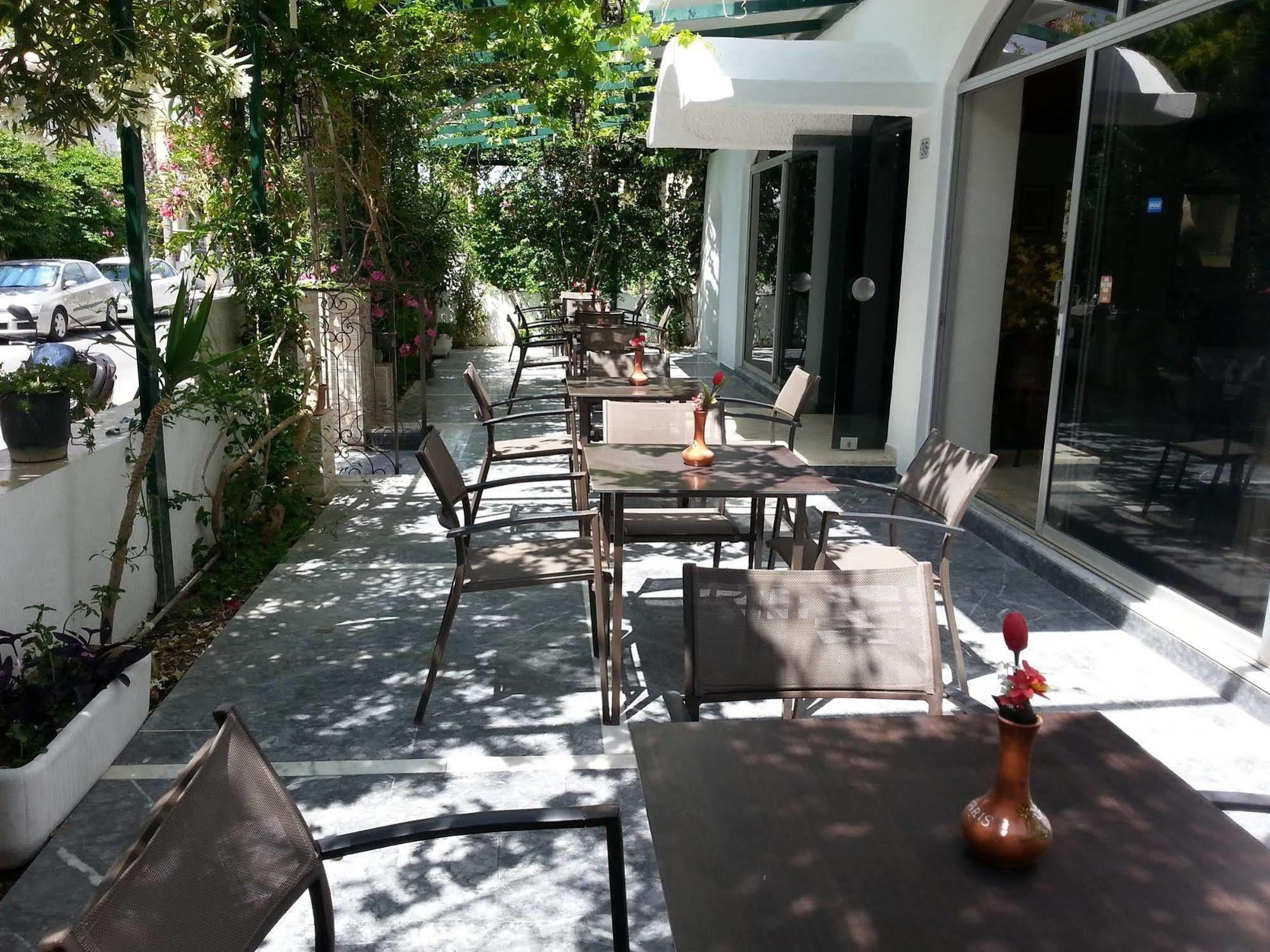 Karis Hotel Kos-Stadt Exterior foto